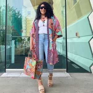 Chicos ColorfulPrint Kimono with matching Tote Bag